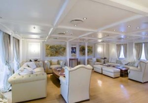 RM Elegant Yacht Charter Vacations
